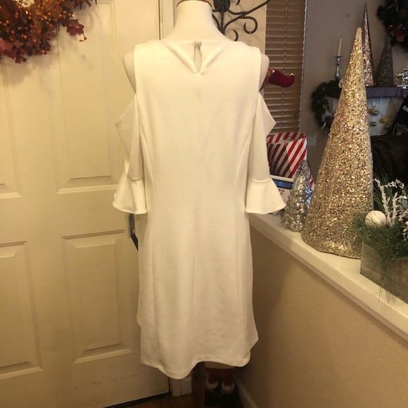 NWT Chic White Cold ShoulderDress Nicole Miller - Picture 7 of 8